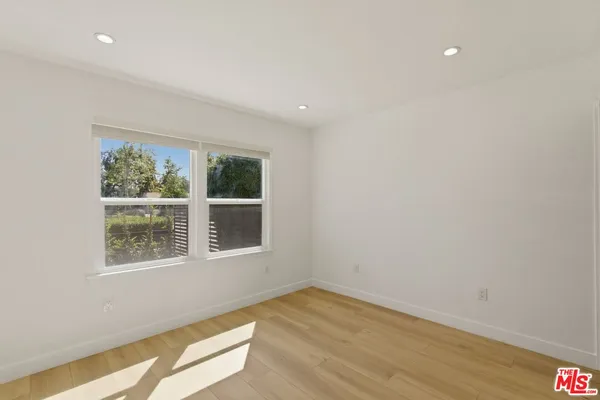 $3,495 | 11671 Chandler Boulevard, Valley Village, CA 91601