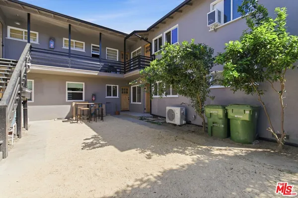 $3,495 | 11671 Chandler Boulevard, Valley Village, CA 91601