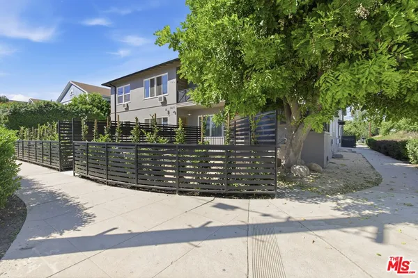 $3,495 | 11671 Chandler Boulevard, Valley Village, CA 91601