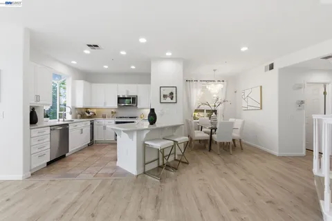 $1,880,000 | 5630 Highcrest Court, Pleasanton, CA 94588