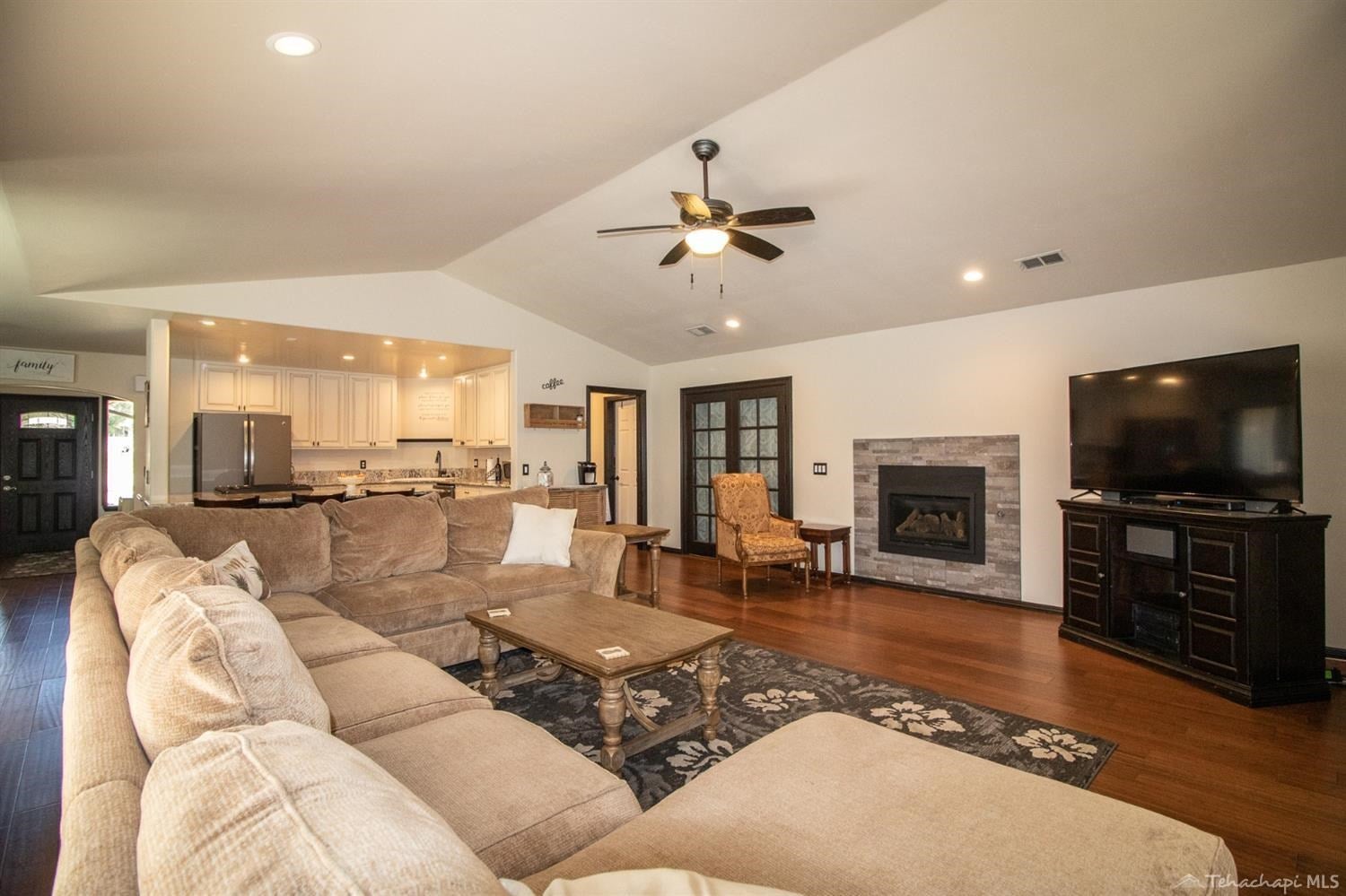 30481 South Lower Valley Road Tehachapi, CA 93561 - Photo 12 of 33 Gallery Image 12