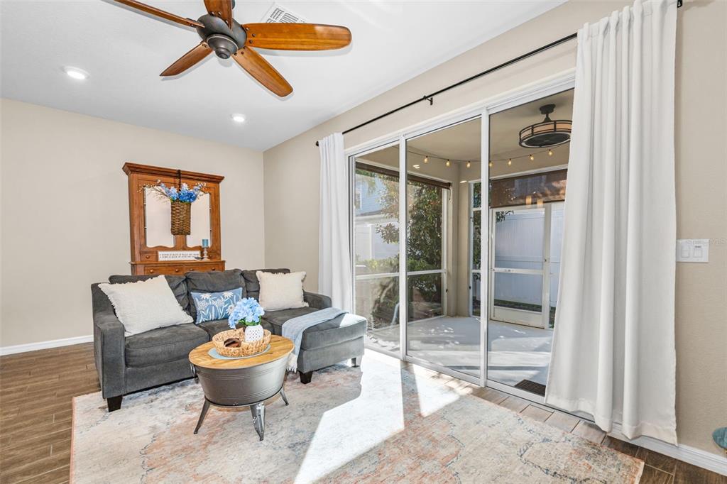 1220 Sunset Lane Dunedin, FL 34698 - Photo 5 of 34