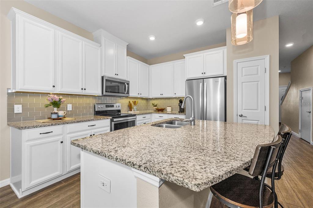 1220 Sunset Lane Dunedin, FL 34698 - Photo 8 of 34