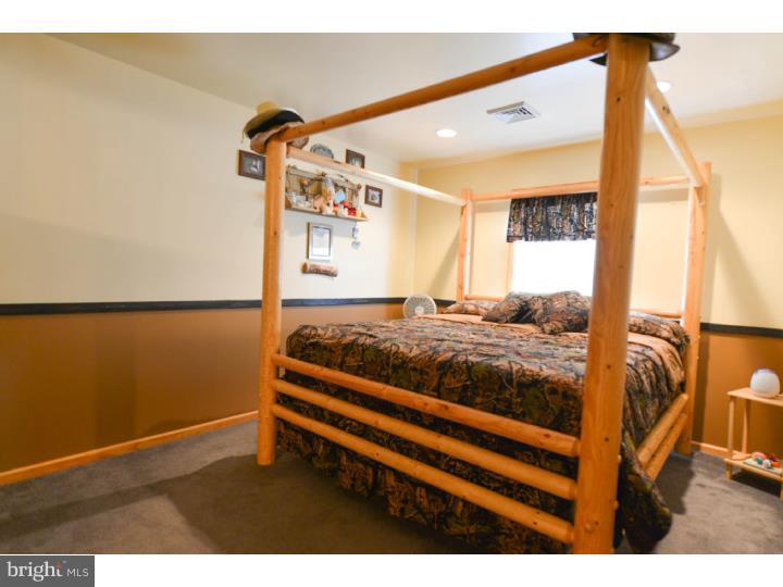 83 Dartmouth Road Pennsville, NJ 08070 - Photo 19 of 23 Master Bedroom