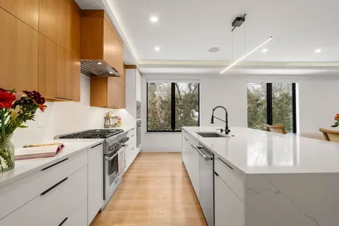 $1,995,000 | 1242-1244 Beacon Street, Unit 1242, Newton Highlands, MA 02461