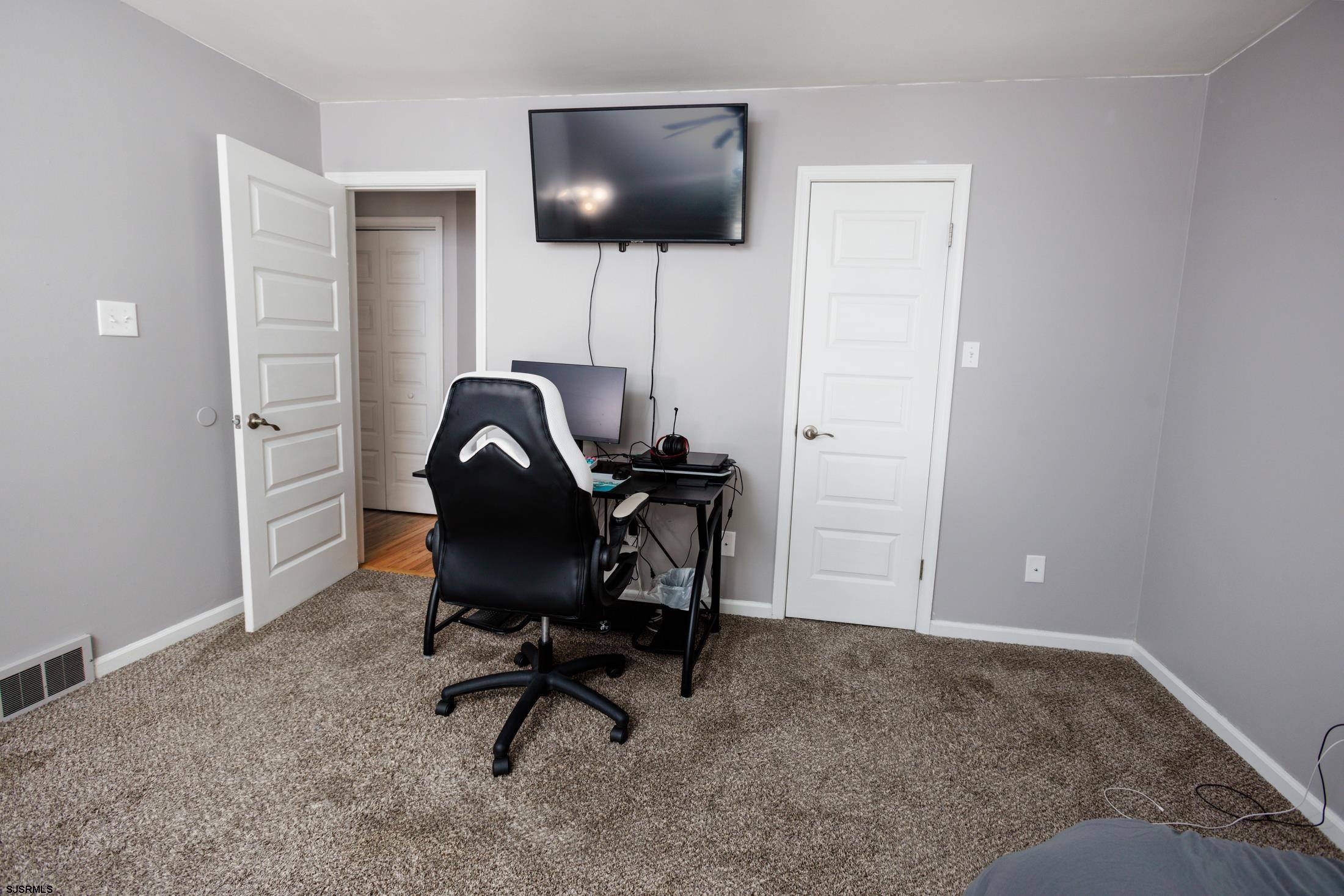 816 Chelsea Road Absecon, NJ 08201 - Photo 16 of 41 a view of a workspace