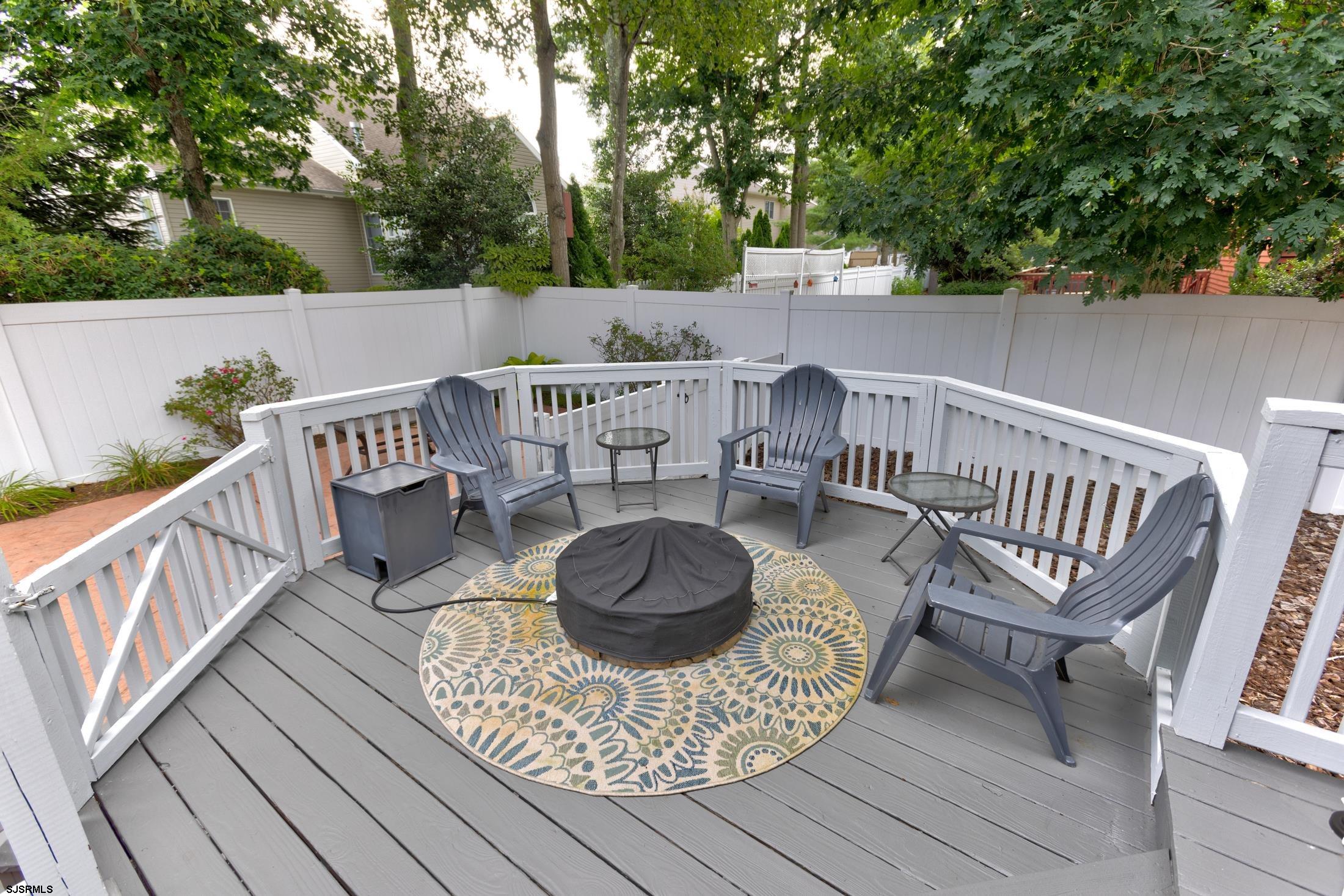 816 Chelsea Road Absecon, NJ 08201 - Photo 33 of 41 a view of balcony with furniture and trees