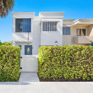 $395,000 | 12702 Peconic Court, Wellington, FL 33414