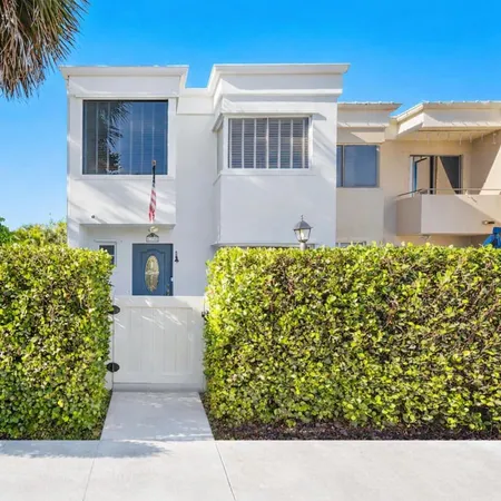$385,000 | 12702 Peconic Court, Wellington, FL 33414