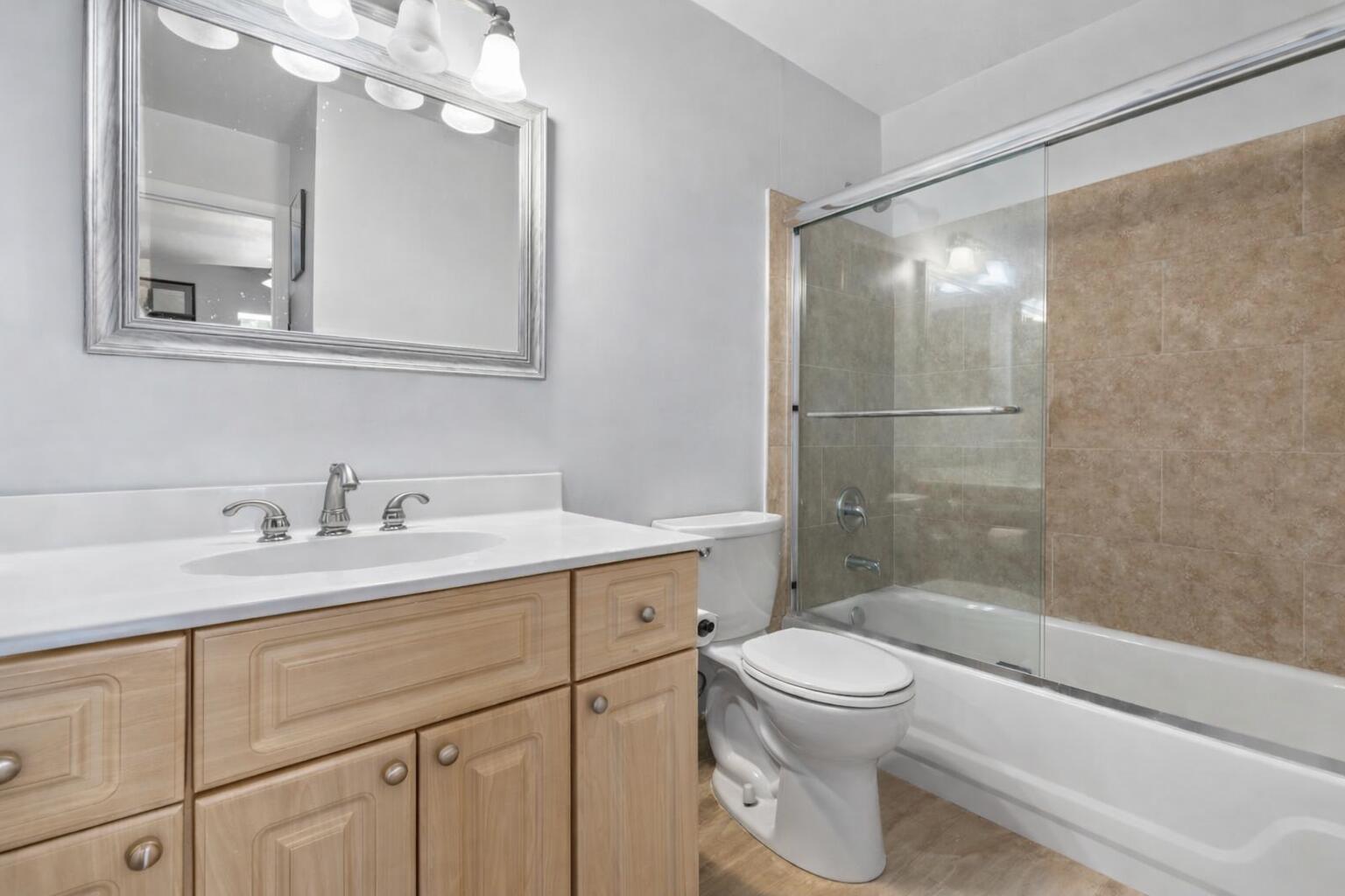 12702 Peconic Court Wellington, FL 33414 - Photo 14 of 14 Bathroom 2