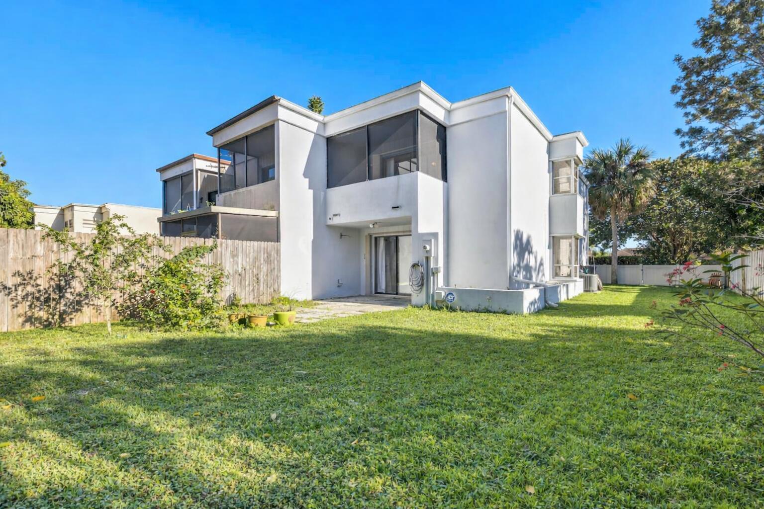 12702 Peconic Court Wellington, FL 33414 - Photo 2 of 14 Back of the unit