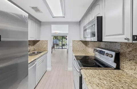 $395,000 | 12702 Peconic Court, Wellington, FL 33414