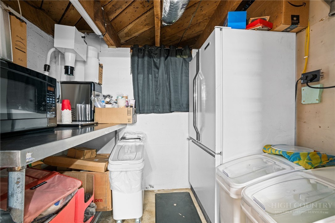 443 Holman Road Todd, NC 28684 - Photo 19 of 38 Gallery Image 19