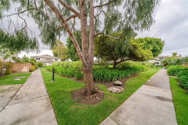 $2,750 | 16385 De Anza Circle, Unit C159, Huntington Beach, CA 92649