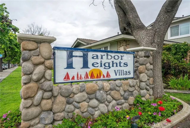 $2,850 | 16385 De Anza Circle, Unit C159, Huntington Beach, CA 92649