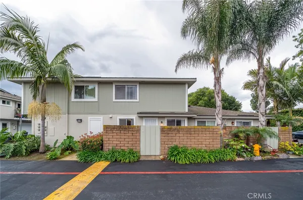 $2,750 | 16385 De Anza Circle, Unit C159, Huntington Beach, CA 92649