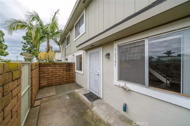 $2,850 | 16385 De Anza Circle, Unit C159, Huntington Beach, CA 92649