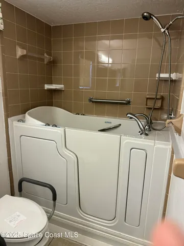 $255,000 | 870 Cross Lake Drive, Melbourne, FL 32901