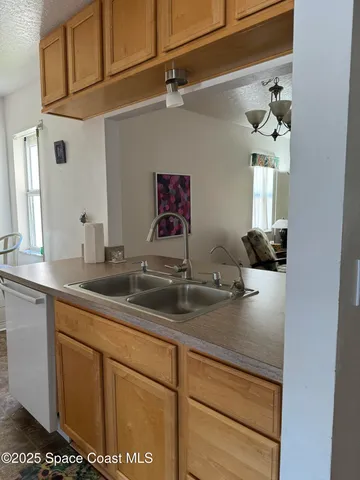 $255,000 | 870 Cross Lake Drive, Melbourne, FL 32901