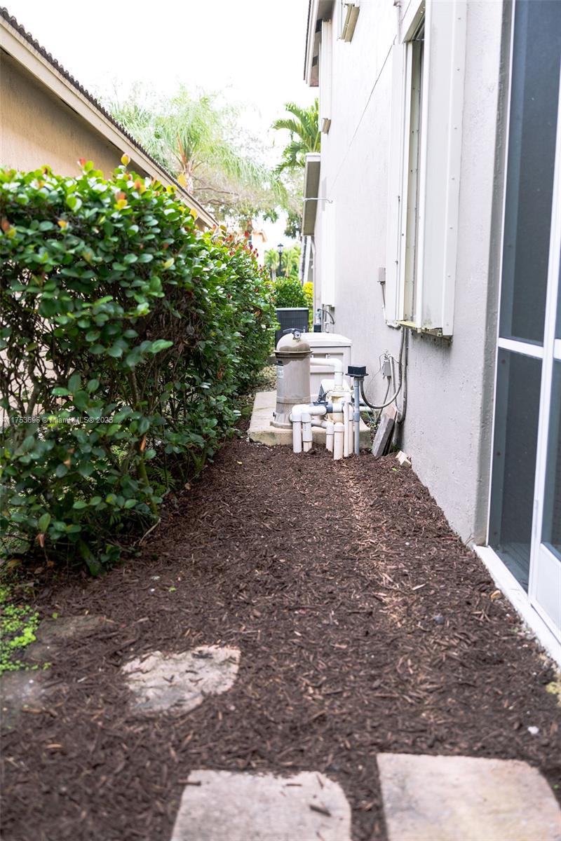 3923 Cascade Terrace Weston, FL 33332 - Photo 71 of 82