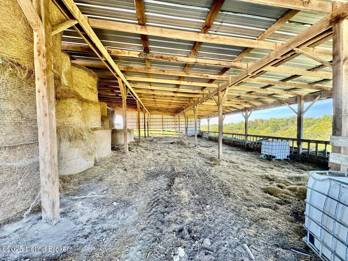 5651 Battle Road Mackville, KY 40040 - Photo 19 of 32 019_LeanTo