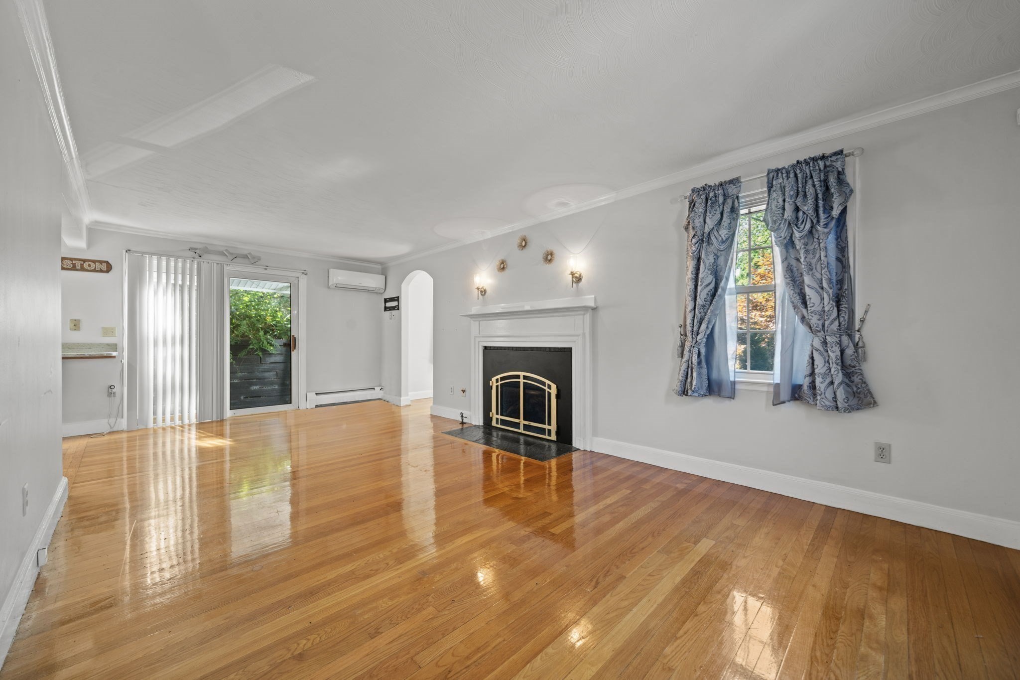 27 Northbourne Road Boston, MA 02130 - Photo 5 of 28 Gallery Image 5