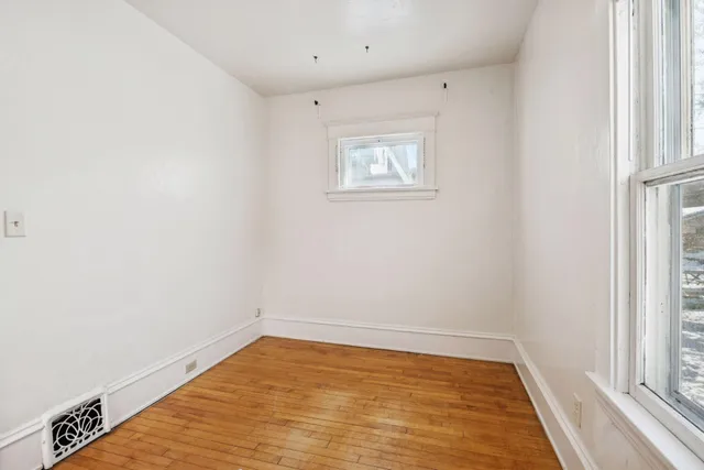 $249,900 | 4242 33rd Avenue South, Minneapolis, MN 55406