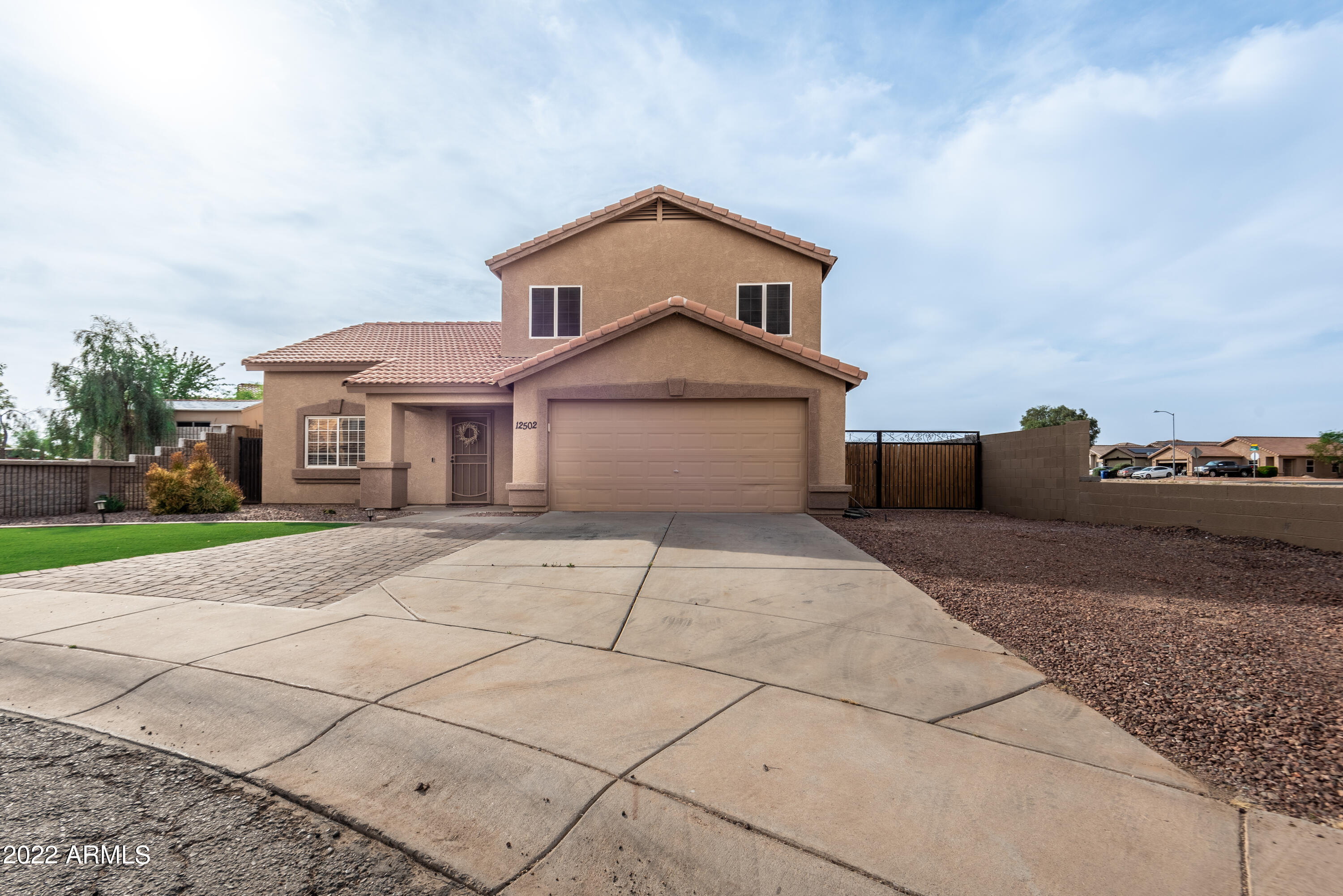 12502 West Larkspur Road El Mirage, AZ 85335 - Photo 3 of 31