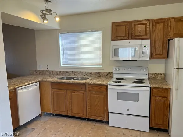 $1,085 | 5118 Garden Lane, Unit B, Las Vegas, NV 89119