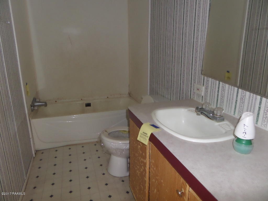 2408 Allen Road Maurice, LA 70555 - Photo 9 of 9 Hall Bathroom