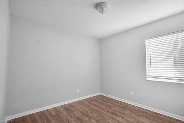 $1,700 | 4617 Bayshore Drive, Unit H2, Naples, FL 34112