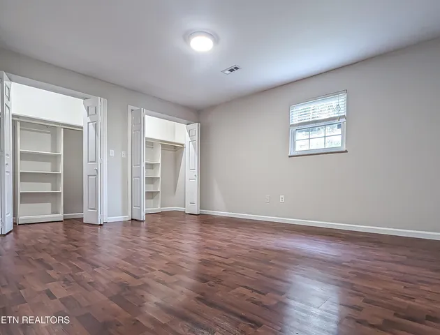 $289,800 | 138 North Douglas Avenue, Rockwood, TN 37854