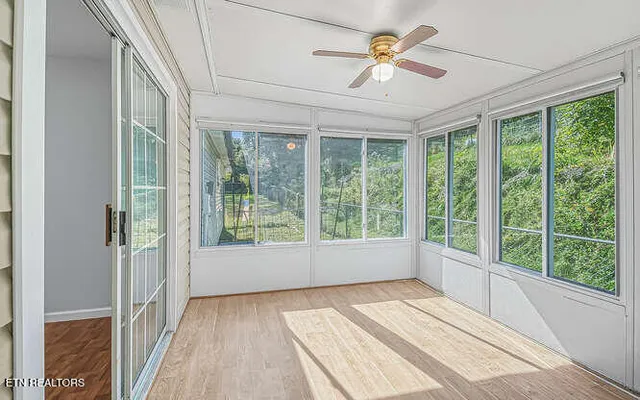 $289,800 | 138 North Douglas Avenue, Rockwood, TN 37854