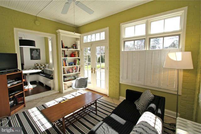 323 St Dunstans Road Baltimore, MD 21212 - Photo 13 of 30 Family Room