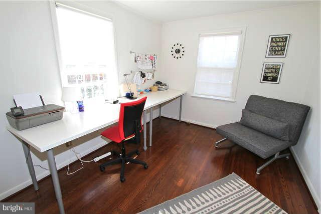 323 St Dunstans Road Baltimore, MD 21212 - Photo 23 of 30 Bedroom