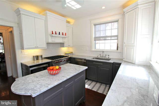 323 St Dunstans Road Baltimore, MD 21212 - Photo 7 of 30 Kitchen