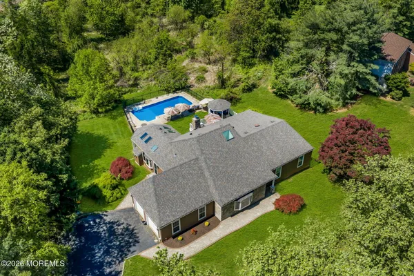 $1,250,000 | 12 Briarhill Road, Holmdel, NJ 07733