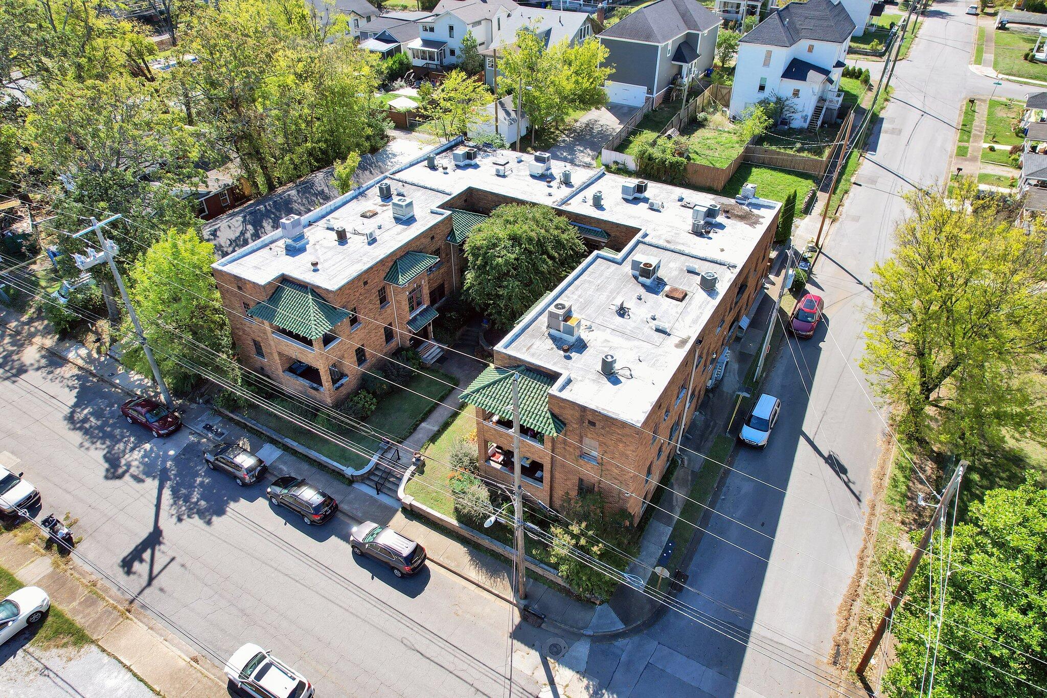 1400 Duncan Avenue, Unit 6 Chattanooga, TN 37404 - Photo 17 of 20 11-web-or-mls-DJI_0932