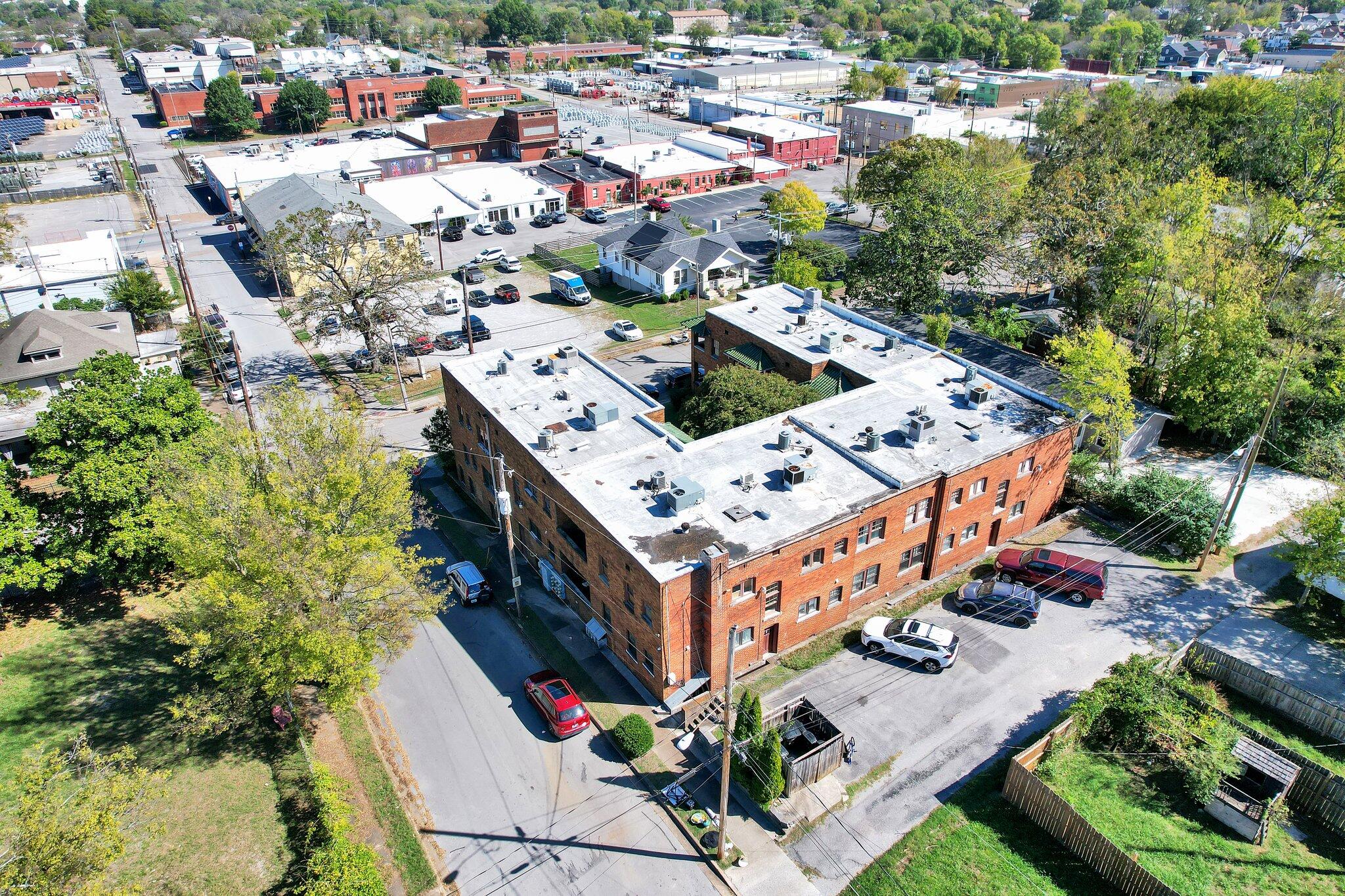 1400 Duncan Avenue, Unit 6 Chattanooga, TN 37404 - Photo 18 of 20 13-web-or-mls-DJI_0936