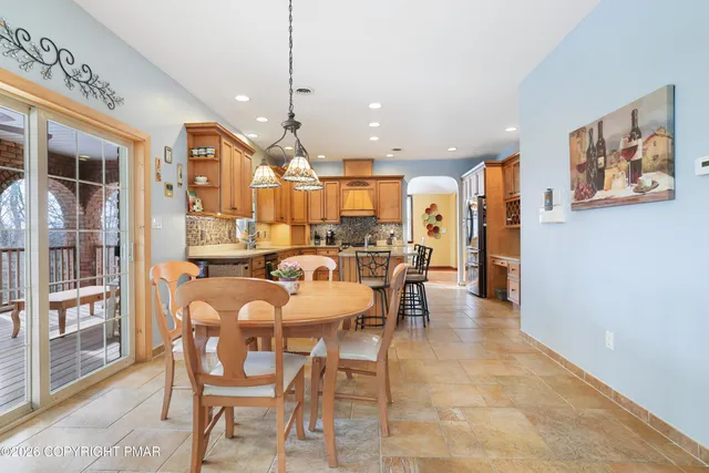 $1,599,000 | 118 Chris Ali State Place, East Stroudsburg, PA 18302