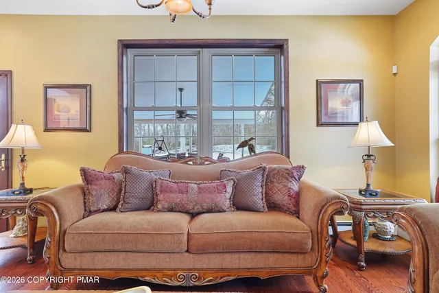 $1,599,000 | 118 Chris Ali State Place, East Stroudsburg, PA 18302