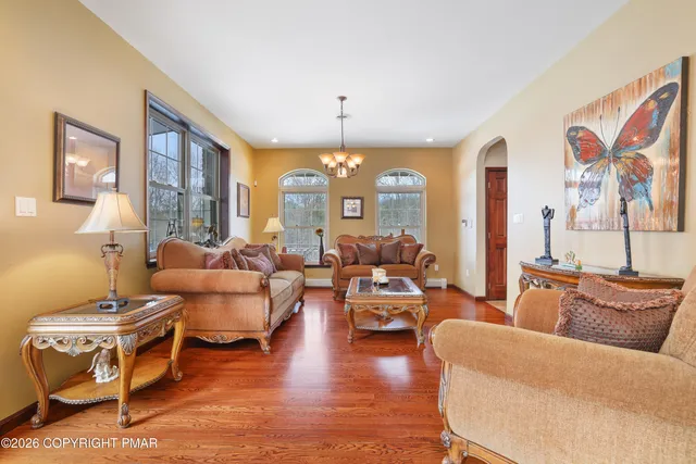 $1,599,000 | 118 Chris Ali State Place, East Stroudsburg, PA 18302