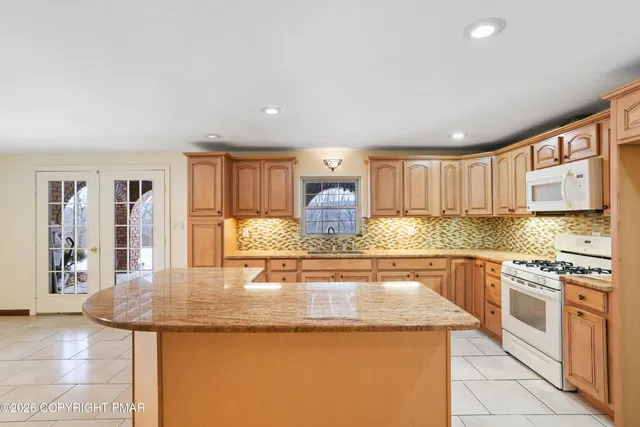 $1,599,000 | 118 Chris Ali State Place, East Stroudsburg, PA 18302