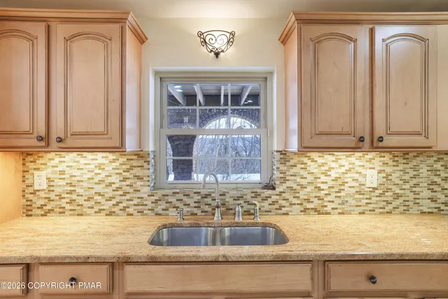 $1,599,000 | 118 Chris Ali State Place, East Stroudsburg, PA 18302