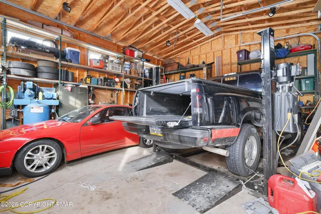 $1,599,000 | 118 Chris Ali State Place, East Stroudsburg, PA 18302