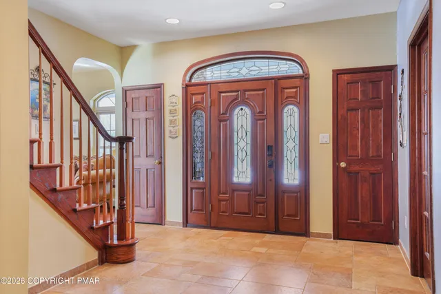 $1,599,000 | 118 Chris Ali State Place, East Stroudsburg, PA 18302