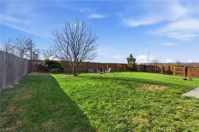 $400,000 | 1333 Southeast 12 Terrace, Lee's Summit, MO 64081