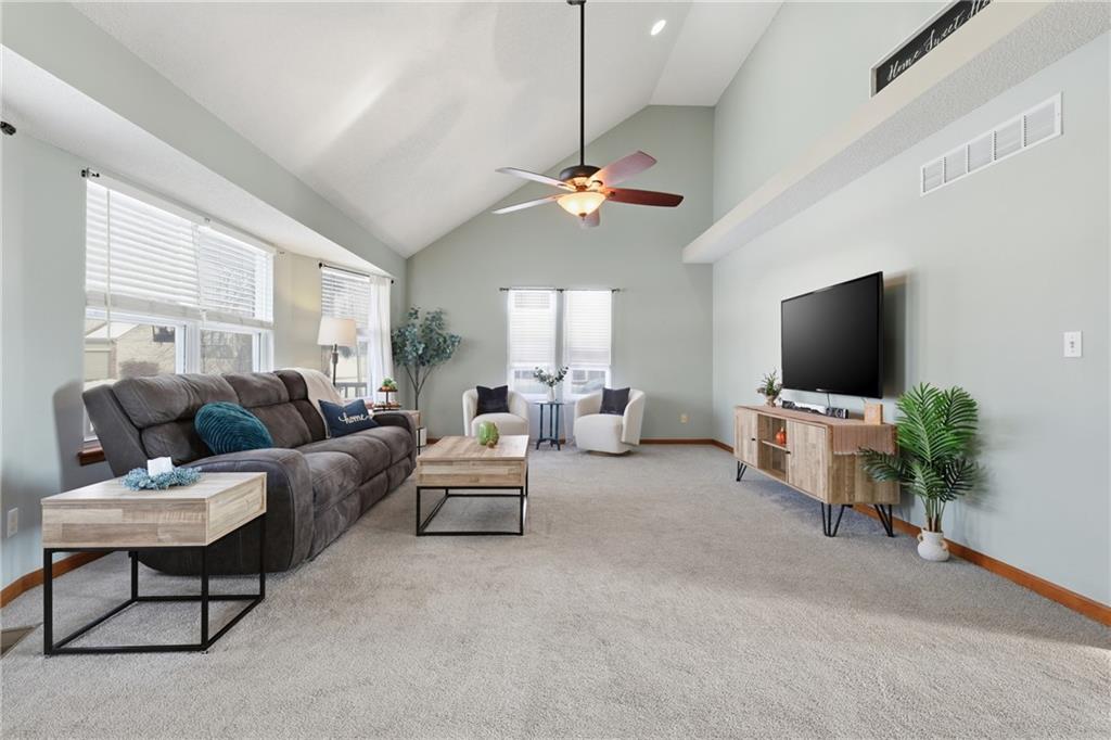 1333 Southeast 12 Terrace Lee's Summit, MO 64081 - Photo 5 of 37