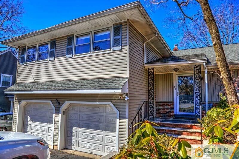36 Edgewood Road Edison, NJ 08820 - Photo 1 of 23