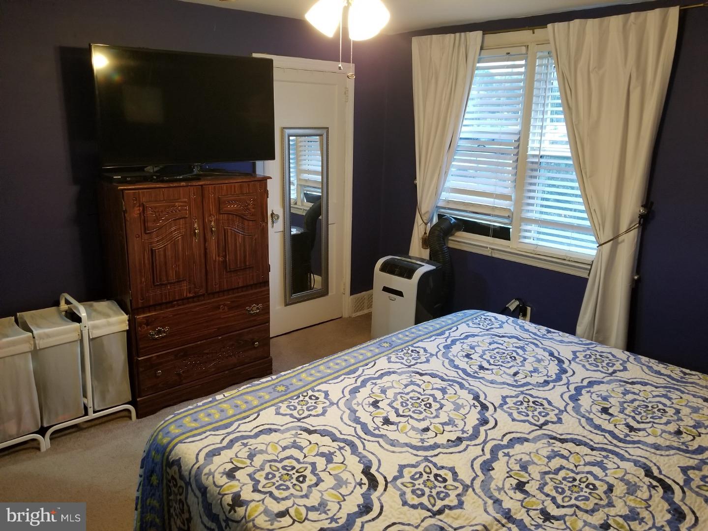 1380 Farrington Road Philadelphia, PA 19151 - Photo 12 of 19 Gallery Image 12